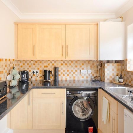Stylish House In Wimbledon Villa London Eksteriør bilde
